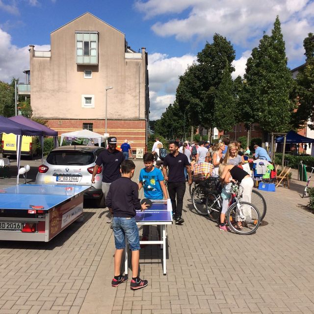 Bund gehts rund Strassenfest Gerresheim